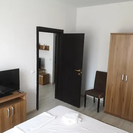 Rany Summerland Apartament *